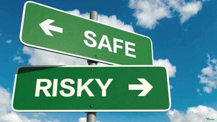 Two arrows: one pointing towards a risky path (F&O trading), the other towards a safe path (steady investing).